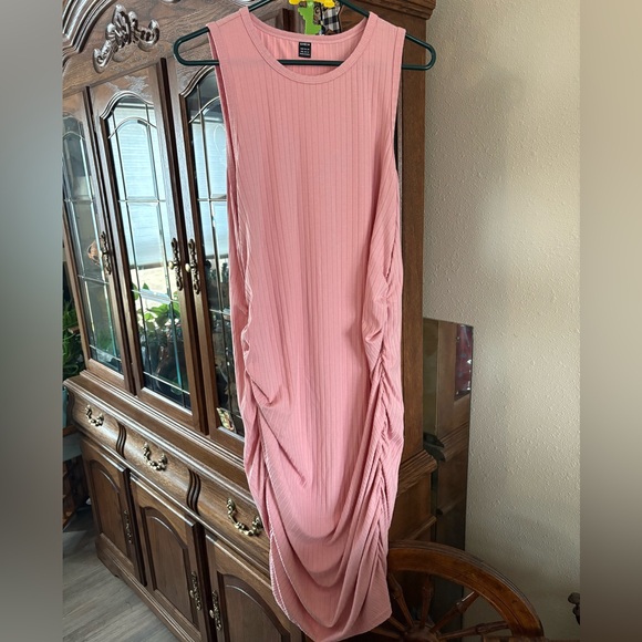 Bundle Two Maternity Dresses - Picture 4 of 4